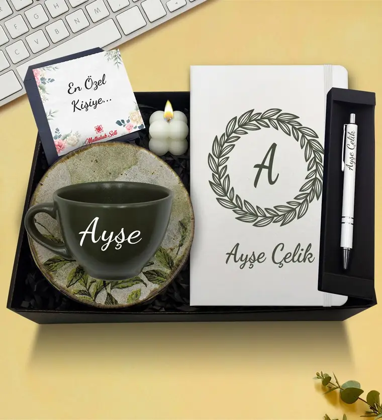 Kişiye Özel Beyaz Defter & Haki Çay Fincanı & Beyaz Kalem & Bubble Mum Hediye Seti - Amasya çiçek siparişi